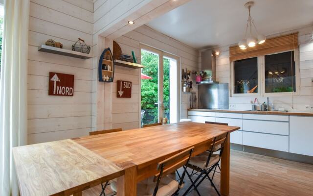 Luxury Villa in Lege-cap-ferret With Swimming Pool