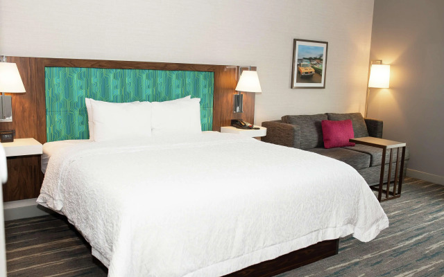 Hampton Inn & Suites Dundee