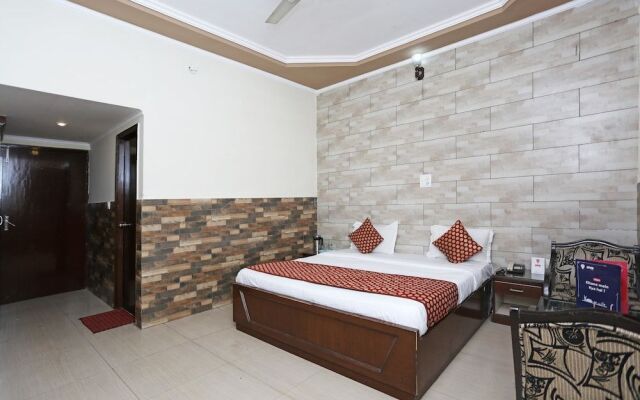 OYO 4319 Hotel Great Periwal