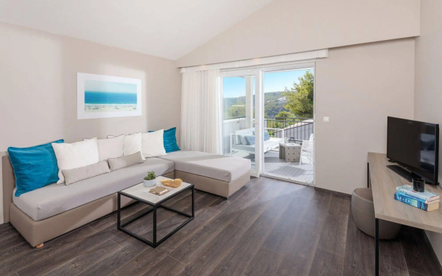 Gava Waterman Milna Resort