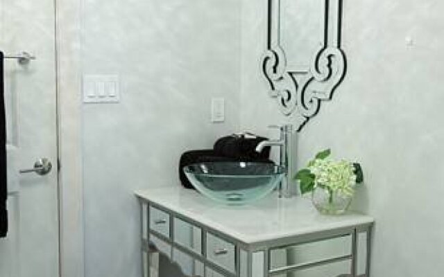 Lxure Brooklyn Suites