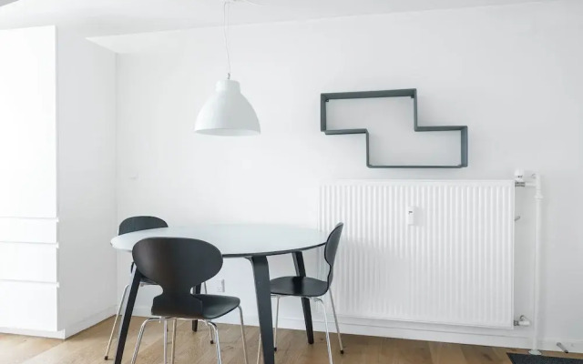 Beautiful 1-bed in Peaceful Surroundings