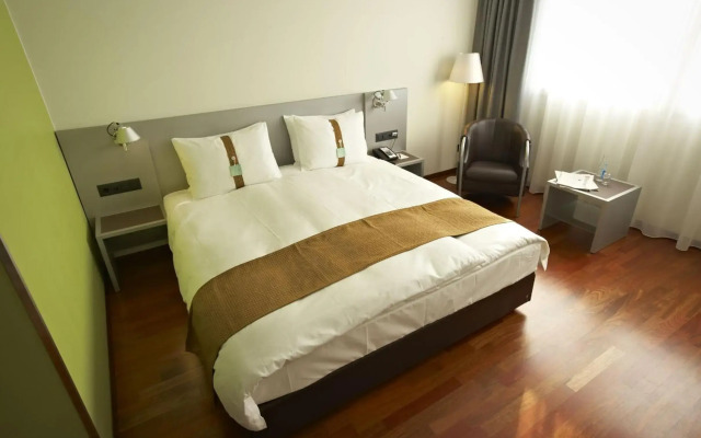 Holiday Inn Zurich - Messe by IHG