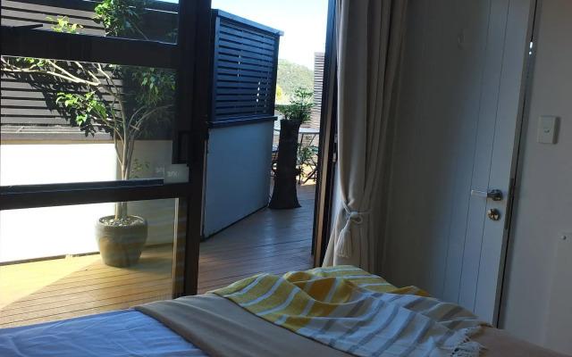 Le Chalet Waiheke Apartments