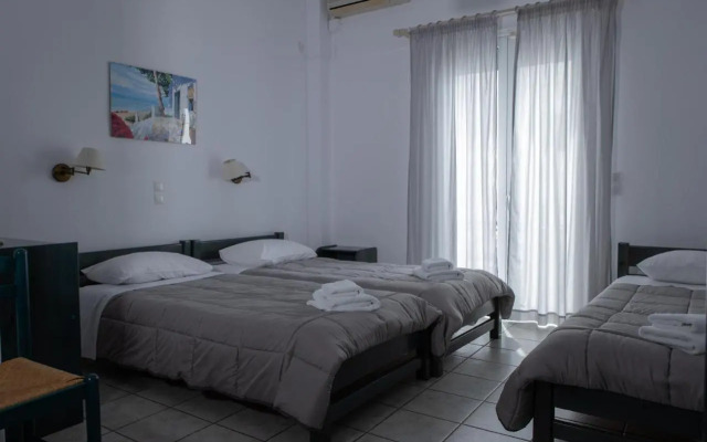 Soula Rooms Tinos