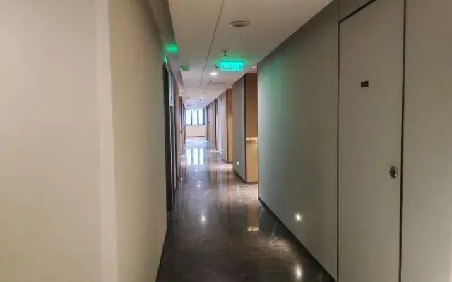 Baichen Executive Apartment (Shenzhen International Convention and Exhibition Center)