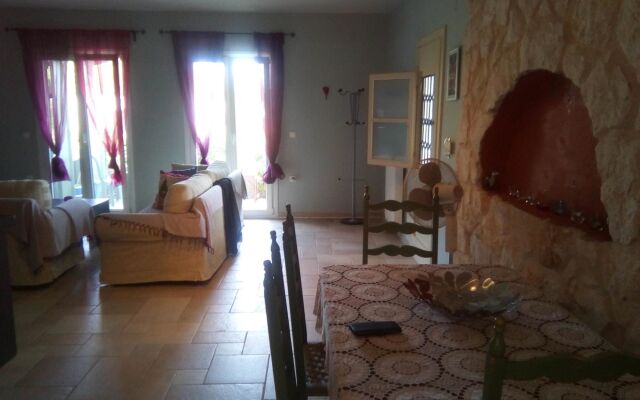 House With 3 Bedrooms in Kariotes, Lefkada, With Wonderful Mountain Vi