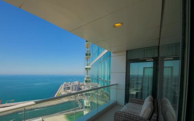 Stunning 5* 4BR-Oceanfront-Apartment