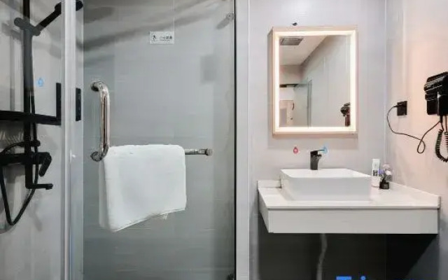 Youjiaxuan Hotel (Shanghai Xinchang Ancient Town)