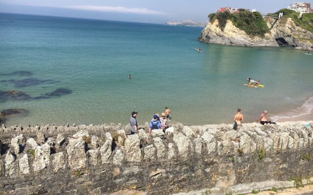 Lazy Waves Boutique B&B