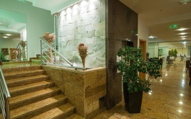 Hotel Zoo