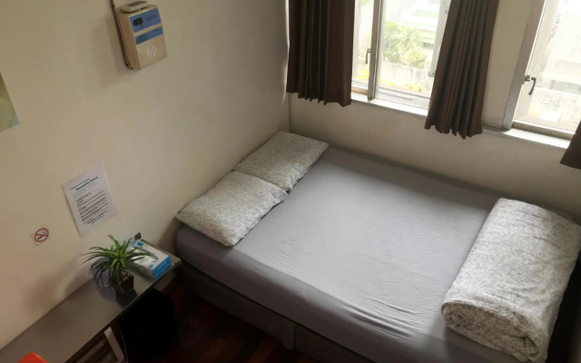 Kumoji-so Hostel – Guest Rooms – Naha