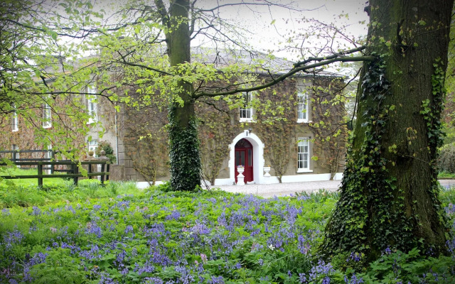Bansha House