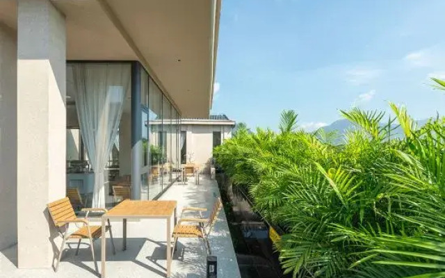 Shanshui Garden Hotel (Zhaoping Government Affairs Center)