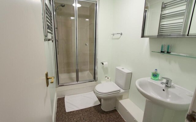 Brackenbury Apartments