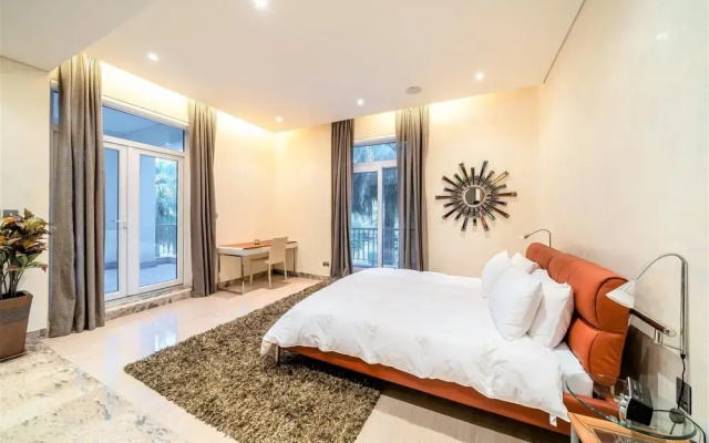 Ultimate Luxury sea front villa with private pool Palm Jumeirah