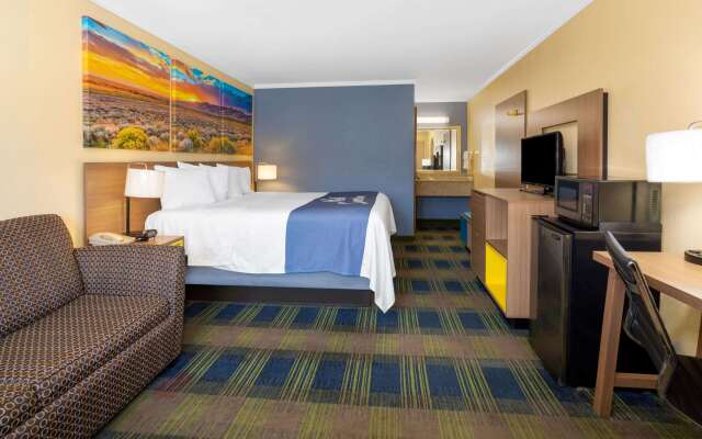 Days Inn by Wyndham Alamogordo/White Sands