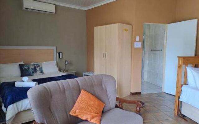 Amigos Bed & Breakfast