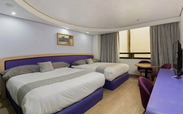Hotel Embassy