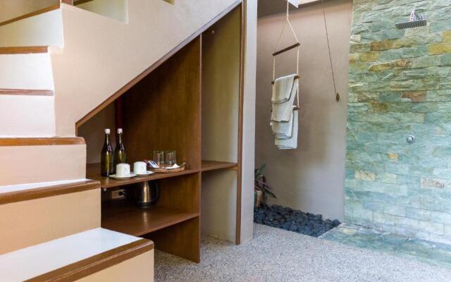 Nakabalo Guesthouse & Restaurant