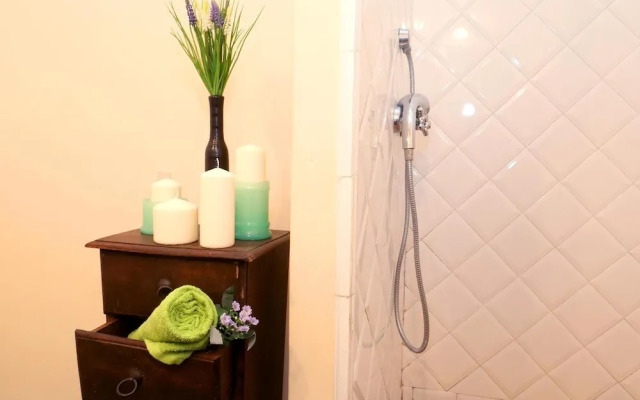 Trastevere Split Level Apartment with Terrace