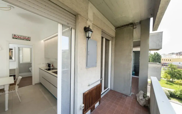 Housmart Fossolo 28 (Limited Hours Front Desk Need To Contact Property In Advance)