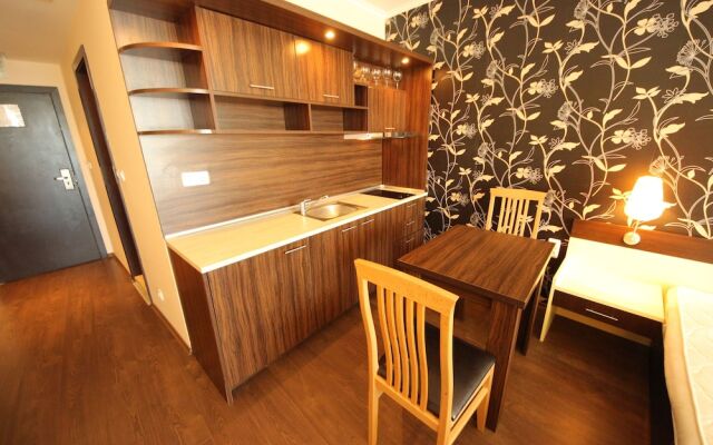 Grand Hotel St.Vlas - Menada Apartments