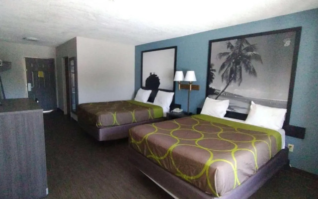 Super 8 Dania/fort Lauderdale