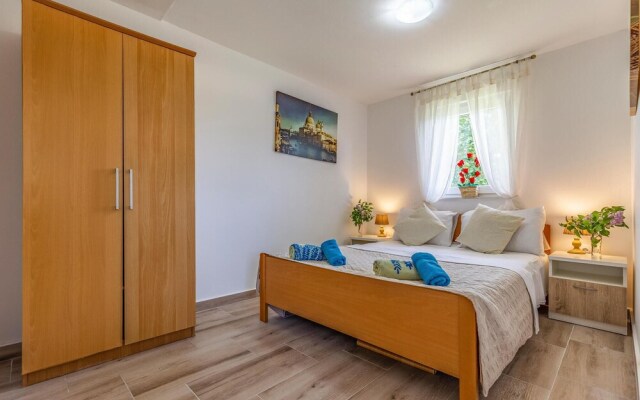 Beautiful Home in Medulin With Wifi and 3 Bedrooms