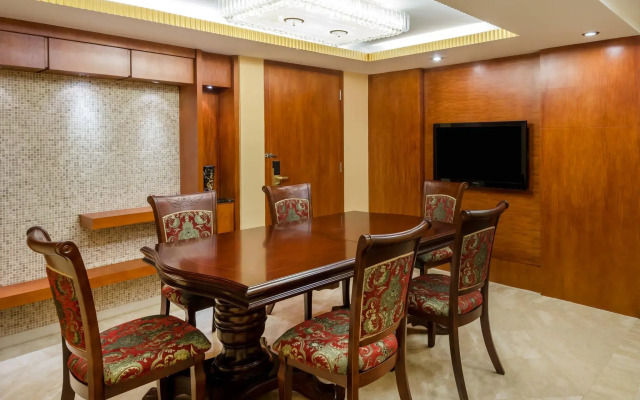Crowne Plaza Zhanjiang Kang Yi