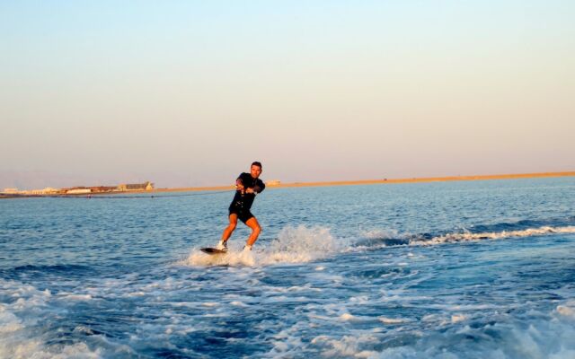 Rock and Sea Resort