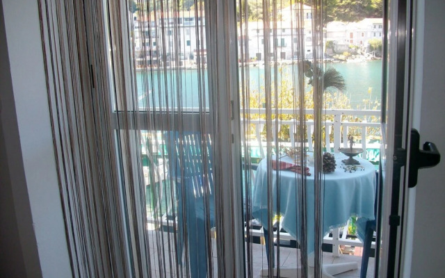 Riley - at the sea - A2-martino 2