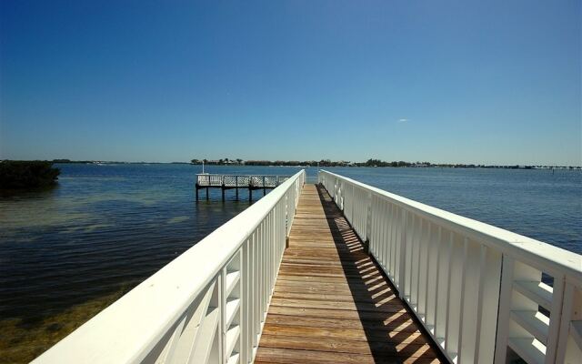 Tradewinds Beach Resort