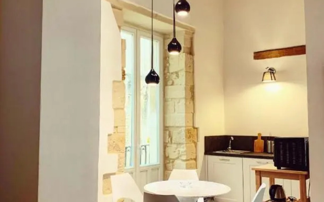 Isabella di Castiglia Apartments