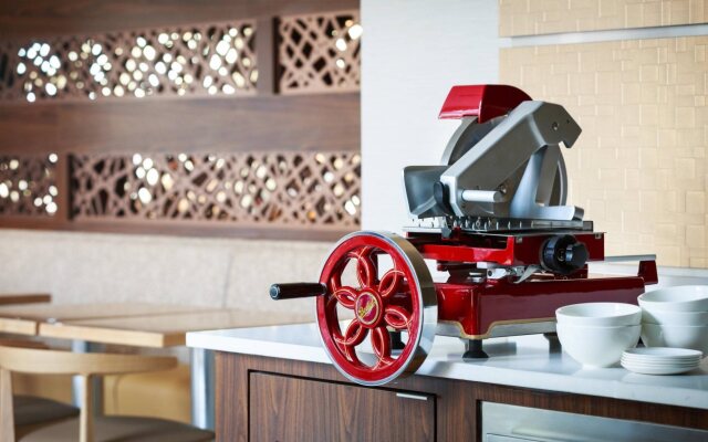 AC Hotel by Marriott National Harbor Washington, D.C. Area