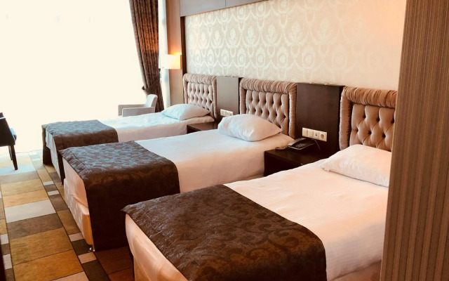 Grand Amisos Hotel