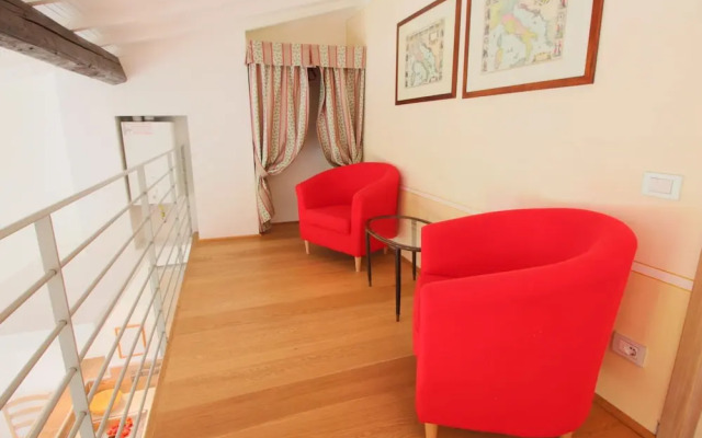 Belvilla by OYO Beautiful Farmhouse With Pool