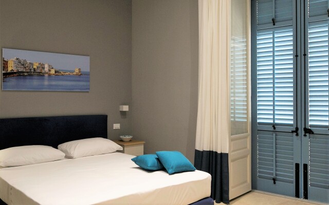 ZIBIBBO SUITES & ROOMS - Aparthotel in Centro Storico a Trapani