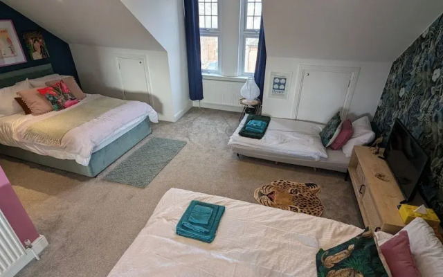 Stylish Studio, Central Bexhill, Home Comforts