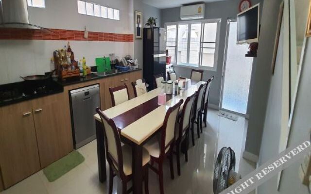 OYO 924 Baan Sanpluem By Na’mol