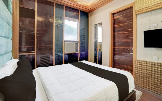 Modern Comfort Stays at Swarop Nagar Kanpur