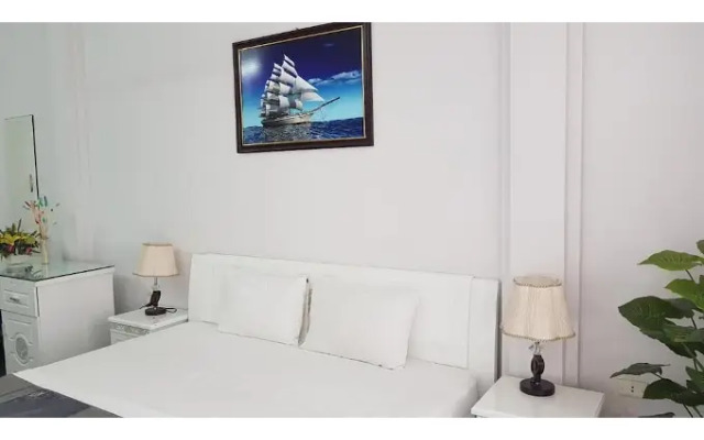 Hong Gia Tue Hotel