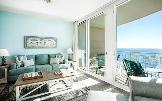 Aqua Resort 905