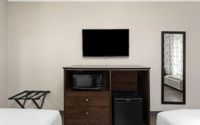 Days Inn by Wyndham Orlando Conv. Center/International Dr - Image 3