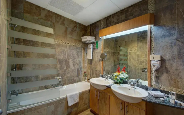 Al Khoory  Apartments