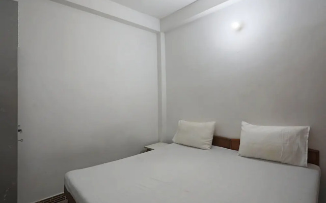 Hotel Black by OYO Rooms