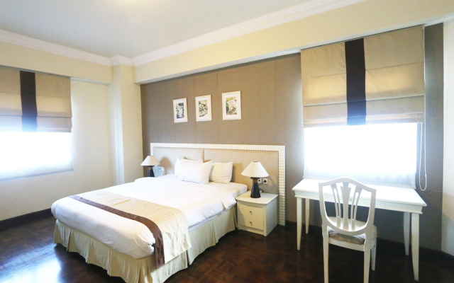 Java Paragon Hotel and Residences