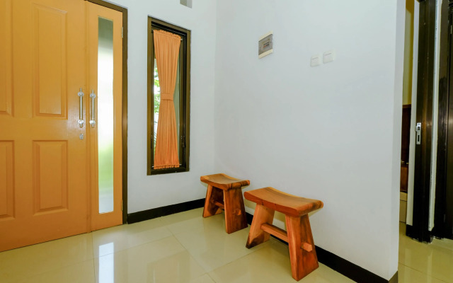 OYO 2284 Grand Villa Meninting