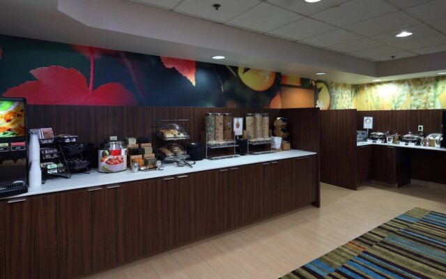 Fairfield Inn & Suites Newark Liberty International Airport