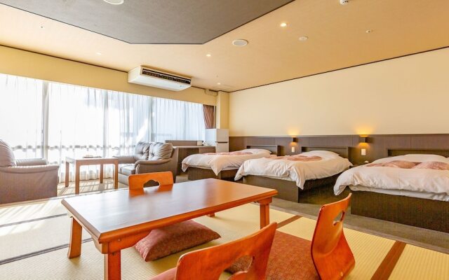 Ooedo Onsen Monogatari Minoh Kankō Hotel